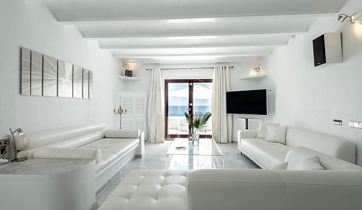 Luxury paradisiac villa