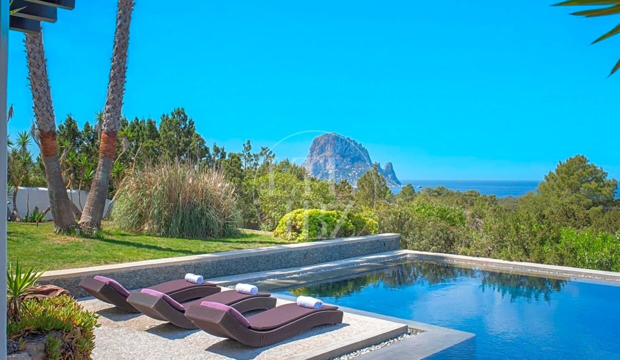 villa with stunning view over es vedra