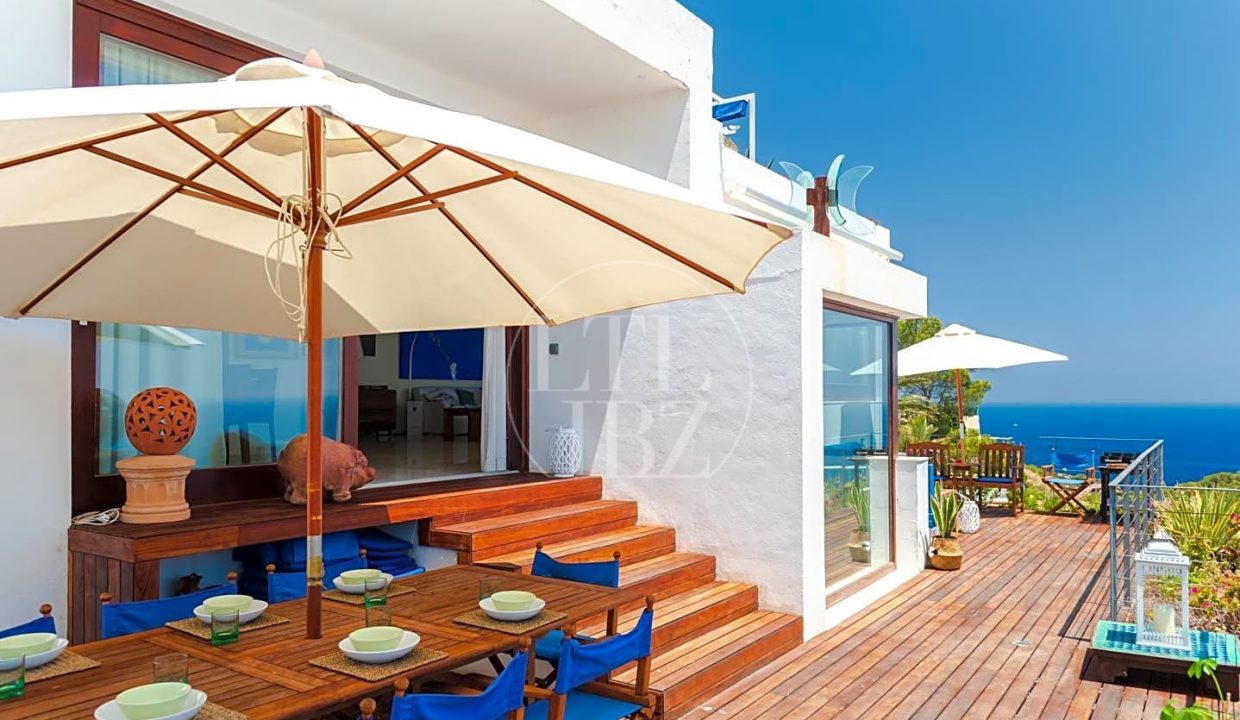 Bright Villa In Roca LLisa