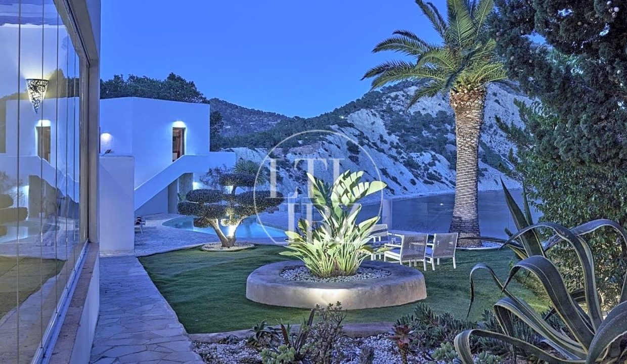 Enchanting villa for holidays