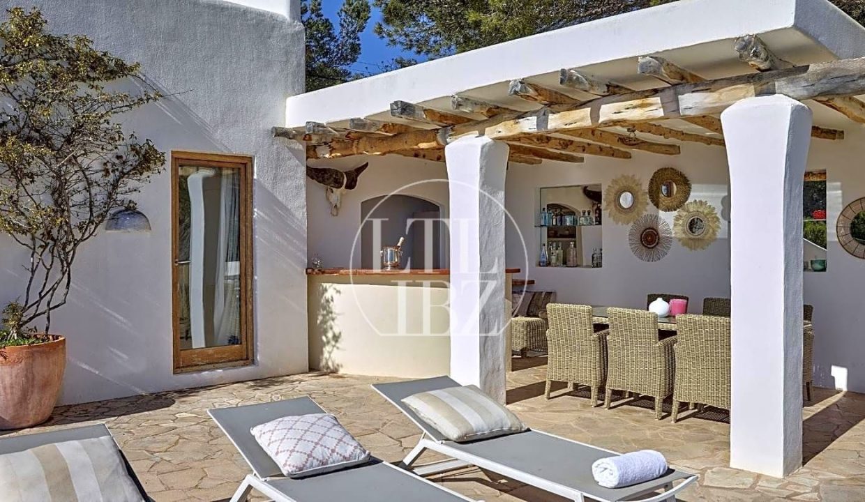 Enchanting villa for holidays