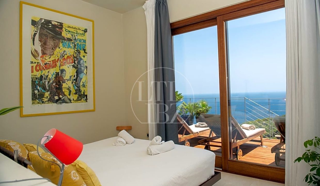 Bright Villa In Roca LLisa