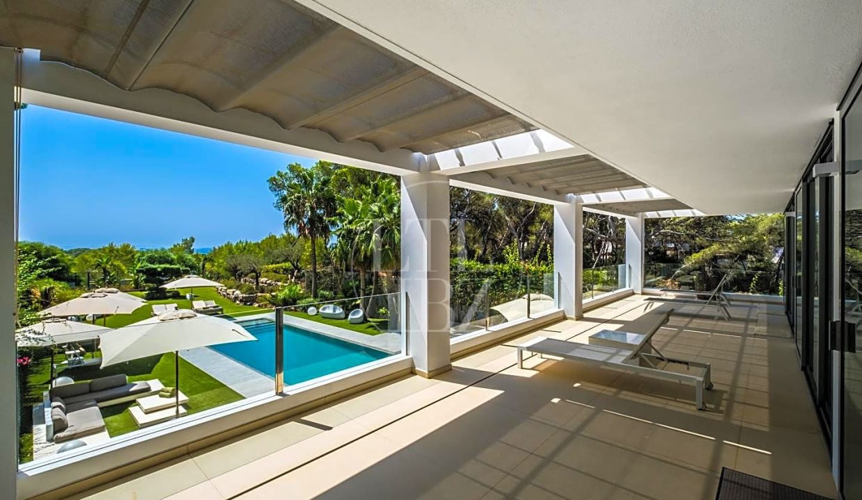 Modern Villa in Cap Martinet