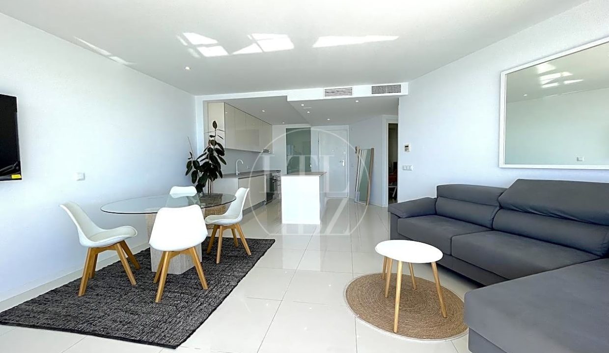 First Line Apartment in Playa d'en Bossa