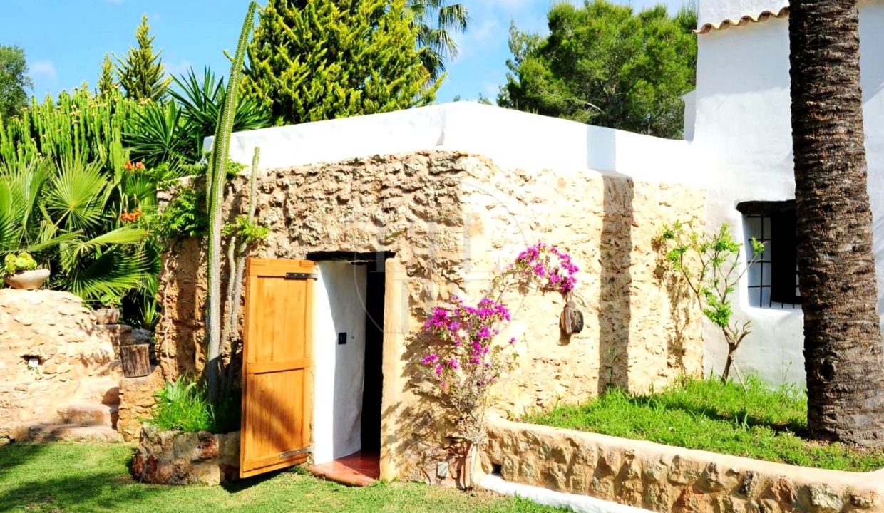 Stylish Finca for Annual Rent