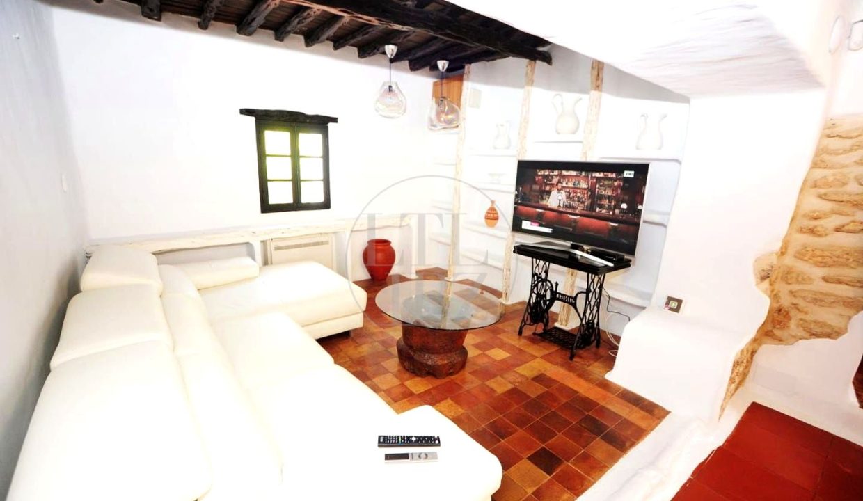 Stylish Finca for Annual Rent